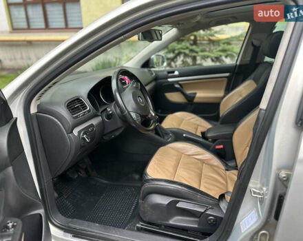 Бежевий Фольксваген Гольф, об'ємом двигуна 1.6 л та пробігом 280 тис. км за 7450 $, фото 47 на Automoto.ua