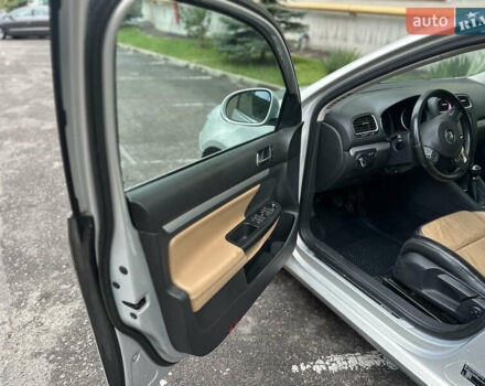 Бежевий Фольксваген Гольф, об'ємом двигуна 1.6 л та пробігом 280 тис. км за 7450 $, фото 45 на Automoto.ua