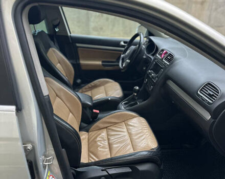 Бежевий Фольксваген Гольф, об'ємом двигуна 1.6 л та пробігом 280 тис. км за 7450 $, фото 39 на Automoto.ua