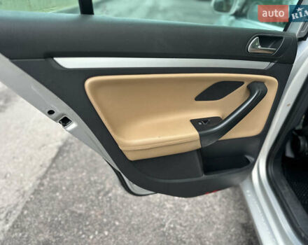 Бежевий Фольксваген Гольф, об'ємом двигуна 1.6 л та пробігом 280 тис. км за 7450 $, фото 28 на Automoto.ua
