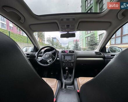 Бежевий Фольксваген Гольф, об'ємом двигуна 1.6 л та пробігом 280 тис. км за 7450 $, фото 35 на Automoto.ua