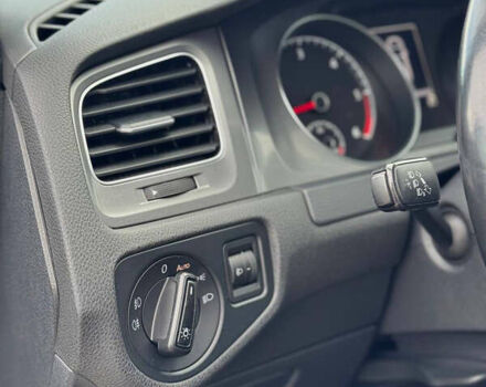 Бежевый Фольксваген Гольф, объемом двигателя 1.6 л и пробегом 215 тыс. км за 11300 $, фото 16 на Automoto.ua