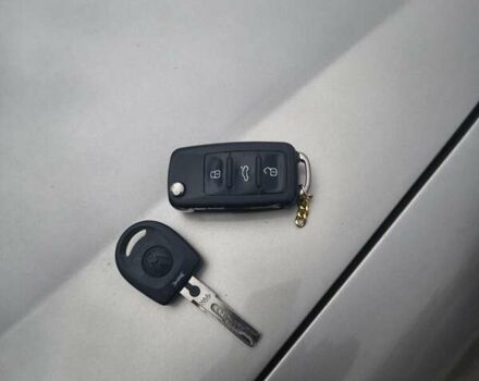 Фольксваген Гольф 2014 у Києві на Automoto.ua Бежевий Фольксваген Гольф, об'ємом двигуна 2.5 л та пробігом 91 тис. км за 9000 $, фото 1 на Automoto.ua