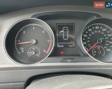 Бежевый Фольксваген Гольф, объемом двигателя 2 л и пробегом 185 тыс. км за 12000 $, фото 7 на Automoto.ua