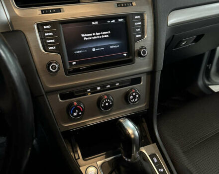 Бежевый Фольксваген Гольф, объемом двигателя 1.97 л и пробегом 157 тыс. км за 12999 $, фото 18 на Automoto.ua