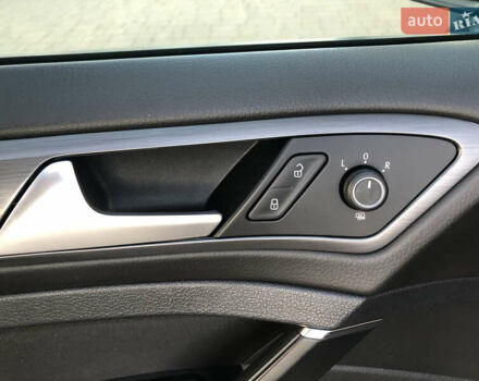 Бежевый Фольксваген Гольф, объемом двигателя 1.6 л и пробегом 206 тыс. км за 13700 $, фото 40 на Automoto.ua