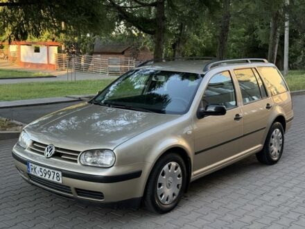 Фольксваген Гольф 2001 в Житомире на Automoto.ua Бежевый Фольксваген Гольф, объемом двигателя 1.9 л и пробегом 300 тыс. км за 2050 $, фото 1 на Automoto.ua