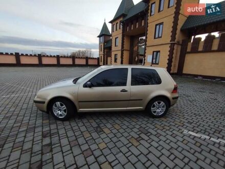 Фольксваген Гольф 2002 у Чернівцях на Automoto.ua Бежевий Фольксваген Гольф, об'ємом двигуна 1.4 л та пробігом 250 тис. км за 2850 $, фото 1 на Automoto.ua