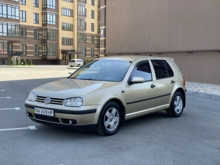 Фольксваген Гольф 2003 у Чернігові на Automoto.ua Бежевий Фольксваген Гольф, об'ємом двигуна 2 л та пробігом 290 тис. км за 4200 $, фото 1 на Automoto.ua