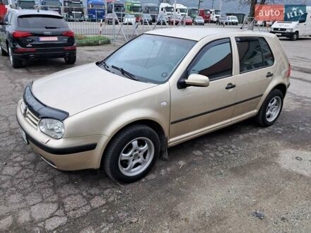 Фольксваген Гольф 2004 у Хусте на Automoto.ua Бежевий Фольксваген Гольф, об'ємом двигуна 1.6 л та пробігом 253 тис. км за 4600 $, фото 1 на Automoto.ua