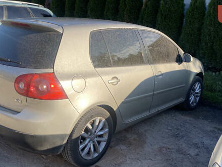 Фольксваген Гольф 2004 в Мукачеве на Automoto.ua Бежевый Фольксваген Гольф, объемом двигателя 1.39 л и пробегом 151 тыс. км за 3600 $, фото 1 на Automoto.ua