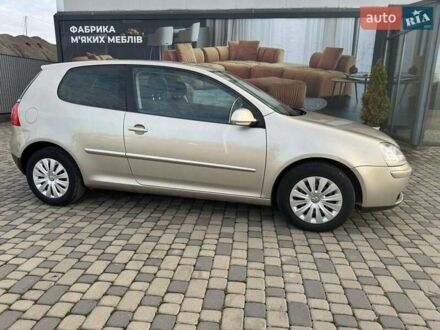 Бежевий Фольксваген Гольф, об'ємом двигуна 1.6 л та пробігом 169 тис. км за 6500 $, фото 1 на Automoto.ua