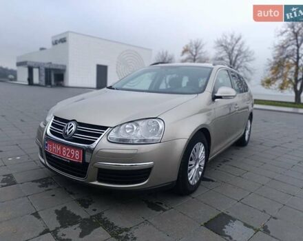 Бежевый Фольксваген Гольф, объемом двигателя 1.4 л и пробегом 248 тыс. км за 6800 $, фото 1 на Automoto.ua