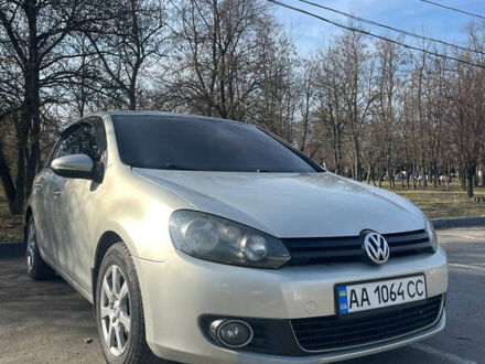 Бежевый Фольксваген Гольф, объемом двигателя 1.4 л и пробегом 213 тыс. км за 7000 $, фото 1 на Automoto.ua