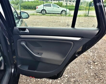 Черный Фольксваген Гольф, объемом двигателя 0 л и пробегом 261 тыс. км за 8600 $, фото 13 на Automoto.ua