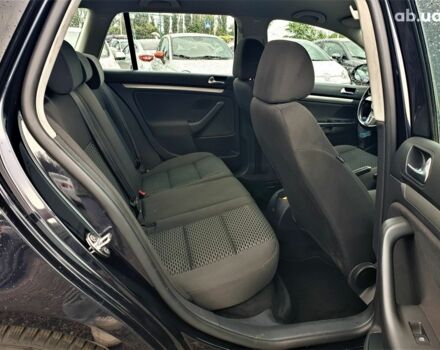 Черный Фольксваген Гольф, объемом двигателя 0 л и пробегом 261 тыс. км за 8600 $, фото 12 на Automoto.ua