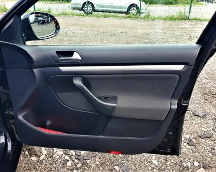 Черный Фольксваген Гольф, объемом двигателя 0 л и пробегом 261 тыс. км за 8600 $, фото 15 на Automoto.ua