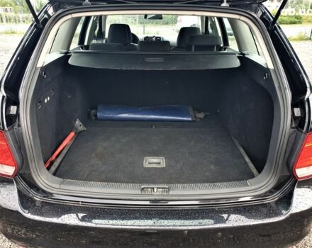 Черный Фольксваген Гольф, объемом двигателя 0 л и пробегом 261 тыс. км за 8600 $, фото 7 на Automoto.ua