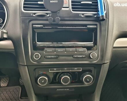 Черный Фольксваген Гольф, объемом двигателя 0 л и пробегом 261 тыс. км за 8600 $, фото 18 на Automoto.ua