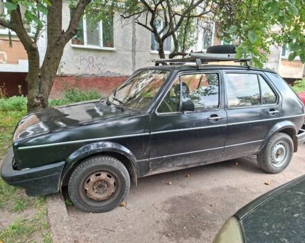 Черный Фольксваген Гольф, объемом двигателя 1.1 л и пробегом 295 тыс. км за 1300 $, фото 7 на Automoto.ua