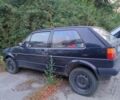 Черный Фольксваген Гольф, объемом двигателя 1.8 л и пробегом 500 тыс. км за 500 $, фото 1 на Automoto.ua