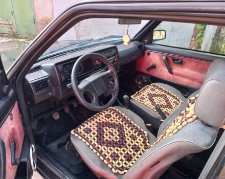 Чорний Фольксваген Гольф, об'ємом двигуна 1.3 л та пробігом 253 тис. км за 1100 $, фото 8 на Automoto.ua