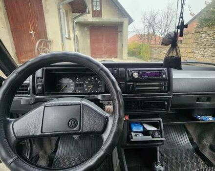 Черный Фольксваген Гольф, объемом двигателя 1.27 л и пробегом 485 тыс. км за 2100 $, фото 7 на Automoto.ua