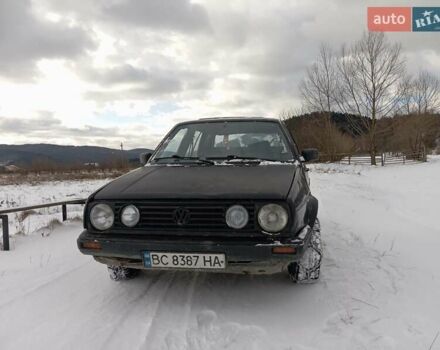 Черный Фольксваген Гольф, объемом двигателя 1.78 л и пробегом 300 тыс. км за 1500 $, фото 3 на Automoto.ua