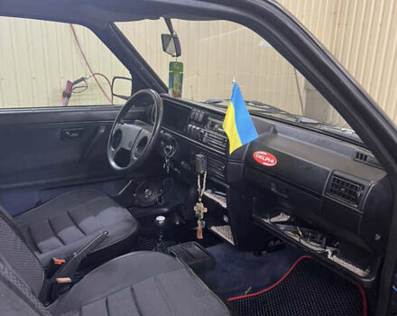 Черный Фольксваген Гольф, объемом двигателя 1.78 л и пробегом 300 тыс. км за 2150 $, фото 8 на Automoto.ua