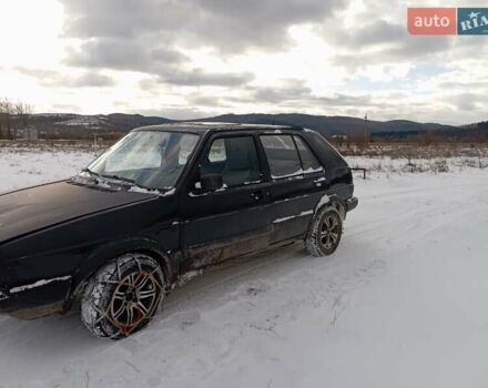 Черный Фольксваген Гольф, объемом двигателя 1.78 л и пробегом 300 тыс. км за 1500 $, фото 4 на Automoto.ua