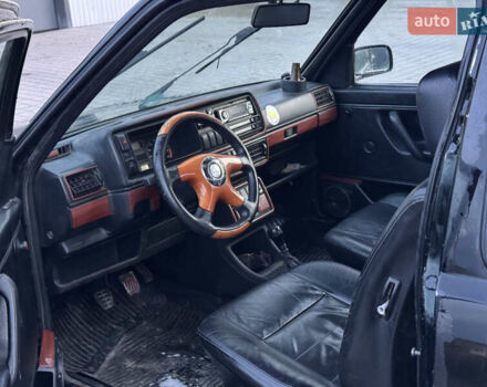 Черный Фольксваген Гольф, объемом двигателя 1.8 л и пробегом 100 тыс. км за 1000 $, фото 6 на Automoto.ua