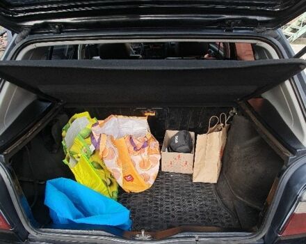 Черный Фольксваген Гольф, объемом двигателя 1.9 л и пробегом 170 тыс. км за 3000 $, фото 10 на Automoto.ua