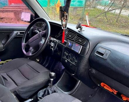 Фольксваген Гольф 1992 у Києві на Automoto.ua Чорний Фольксваген Гольф, об'ємом двигуна 1.8 л та пробігом 0 тис. км за 2000 $, фото 2 на Automoto.ua