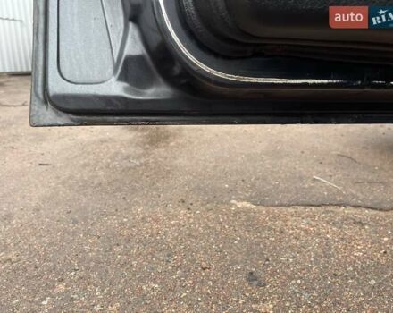 Черный Фольксваген Гольф, объемом двигателя 1.6 л и пробегом 280 тыс. км за 2900 $, фото 11 на Automoto.ua