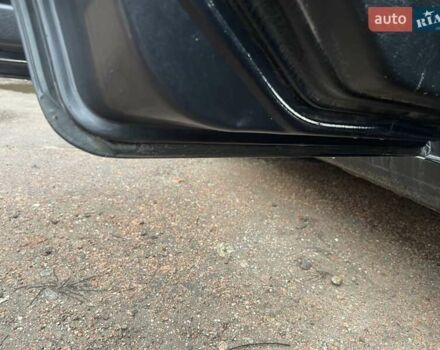 Черный Фольксваген Гольф, объемом двигателя 1.6 л и пробегом 280 тыс. км за 2900 $, фото 18 на Automoto.ua