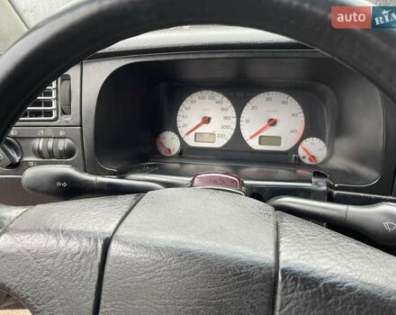 Черный Фольксваген Гольф, объемом двигателя 1.6 л и пробегом 280 тыс. км за 2900 $, фото 30 на Automoto.ua