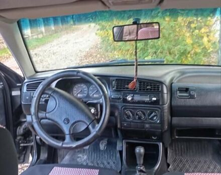 Фольксваген Гольф 1993 в Зборов на Automoto.ua Черный Фольксваген Гольф, объемом двигателя 1.6 л и пробегом 288 тыс. км за 1800 $, фото 3 на Automoto.ua