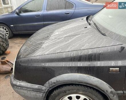 Черный Фольксваген Гольф, объемом двигателя 1.6 л и пробегом 280 тыс. км за 2900 $, фото 7 на Automoto.ua