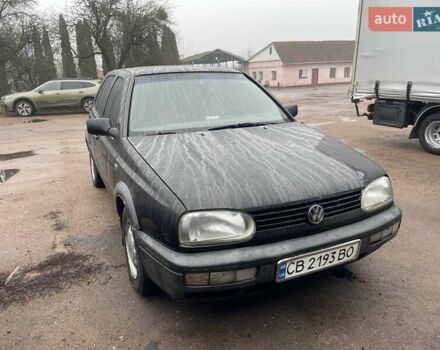 Черный Фольксваген Гольф, объемом двигателя 1.6 л и пробегом 280 тыс. км за 2900 $, фото 1 на Automoto.ua