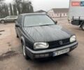 Черный Фольксваген Гольф, объемом двигателя 1.6 л и пробегом 280 тыс. км за 2900 $, фото 1 на Automoto.ua