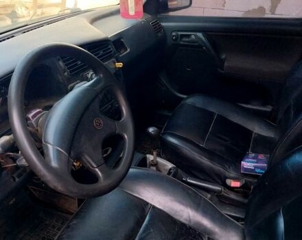 Черный Фольксваген Гольф, объемом двигателя 1.4 л и пробегом 0 тыс. км за 1300 $, фото 2 на Automoto.ua