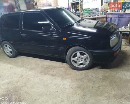 Черный Фольксваген Гольф, объемом двигателя 1.98 л и пробегом 300 тыс. км за 1750 $, фото 1 на Automoto.ua