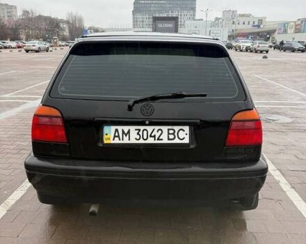 Черный Фольксваген Гольф, объемом двигателя 2 л и пробегом 400 тыс. км за 2500 $, фото 4 на Automoto.ua