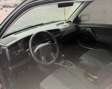 Черный Фольксваген Гольф, объемом двигателя 2 л и пробегом 400 тыс. км за 2500 $, фото 6 на Automoto.ua