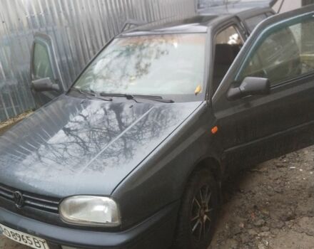 Черный Фольксваген Гольф, объемом двигателя 1.6 л и пробегом 280 тыс. км за 2000 $, фото 1 на Automoto.ua