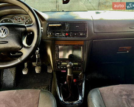 Черный Фольксваген Гольф, объемом двигателя 1.9 л и пробегом 465 тыс. км за 4000 $, фото 1 на Automoto.ua