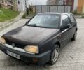 Черный Фольксваген Гольф, объемом двигателя 1.4 л и пробегом 200 тыс. км за 650 $, фото 1 на Automoto.ua