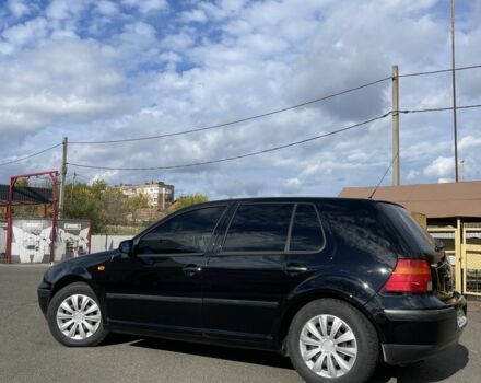 Черный Фольксваген Гольф, объемом двигателя 1.6 л и пробегом 210 тыс. км за 4500 $, фото 2 на Automoto.ua