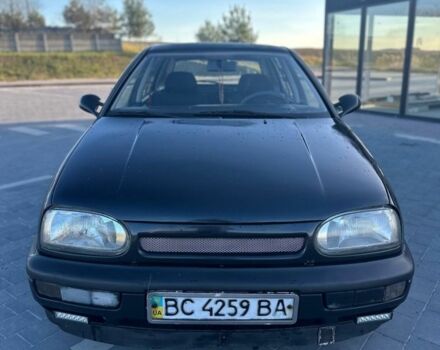 Черный Фольксваген Гольф, объемом двигателя 1.8 л и пробегом 281 тыс. км за 1900 $, фото 8 на Automoto.ua