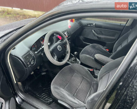 Чорний Фольксваген Гольф, об'ємом двигуна 1.6 л та пробігом 287 тис. км за 2999 $, фото 7 на Automoto.ua